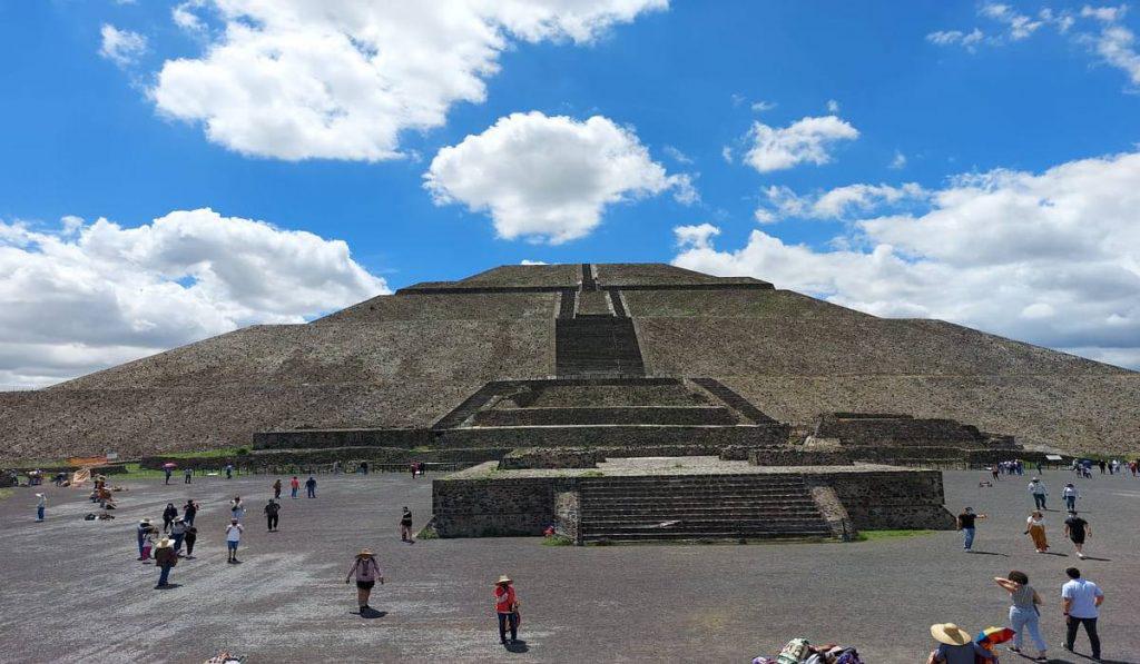 Empresas hoteleras lanzan campaña “viaja por México y vívelo” para promover el turismo