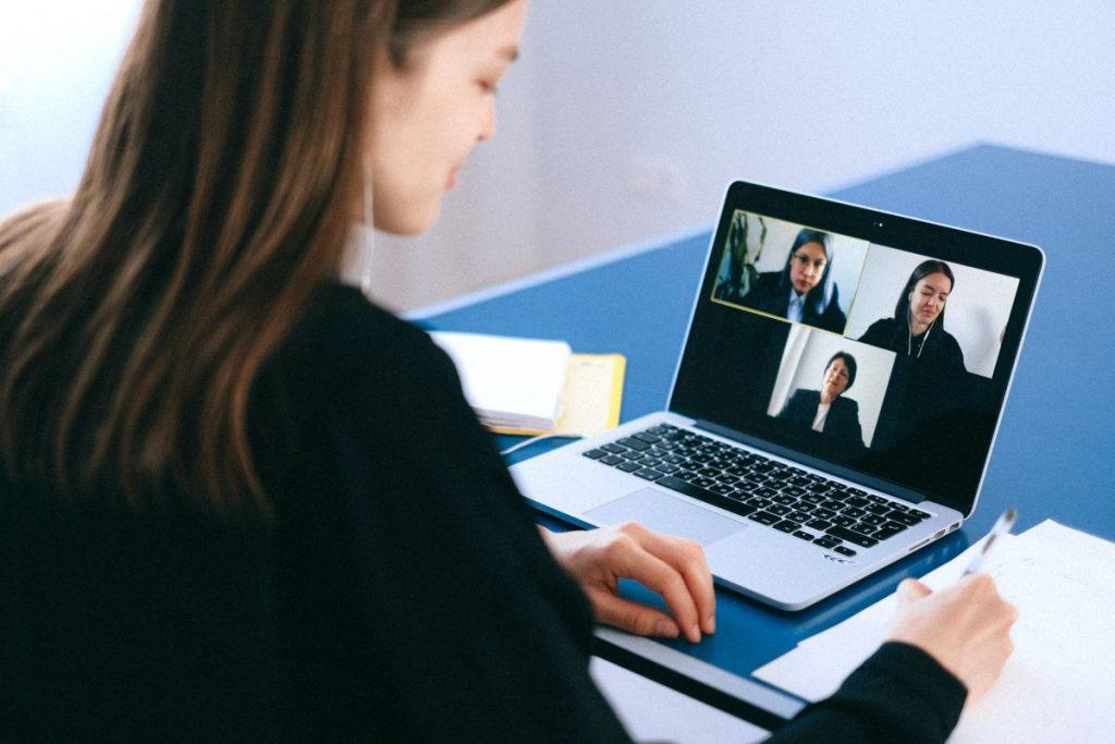 Zoom sin límite de consumo, estará disponible en los planes empresariales de Claro
