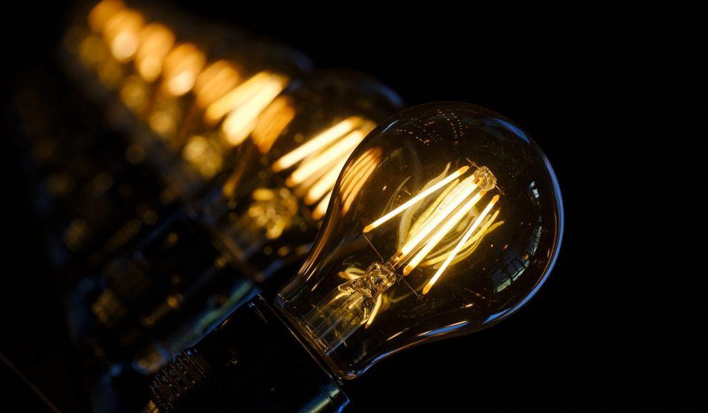 Con sindicatos y expertos, Gobierno Petro crea mesa técnica para reducir de tarifas de energía