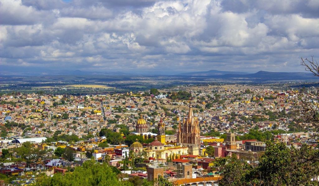 Moody’s ve continuidad en política económica de México y descarta cambios constitucionales