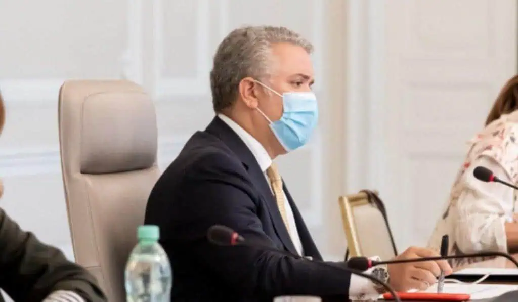 Presidente de Colombia reduce tiempo de espera para dosis de refuerzo contra Covid-19 Presidente de Colombia reduce tiempo de espera para dosis de refuerzo contra Covid-19