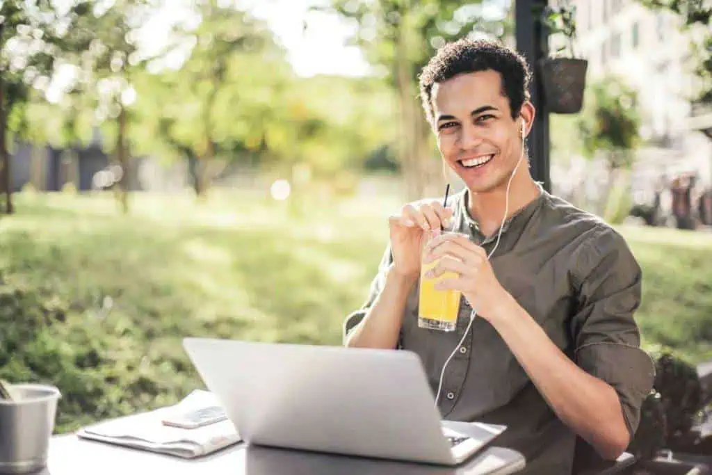 Coursera revela las mejores habilidades de estudiantes en Latinoamérica Coursera revela las mejores habilidades tecnológicas de estudiantes en Latinoamérica