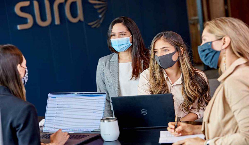 Empresas de Grupo Sura disponen más de 1.400 nuevas ofertas laborales en Colombia