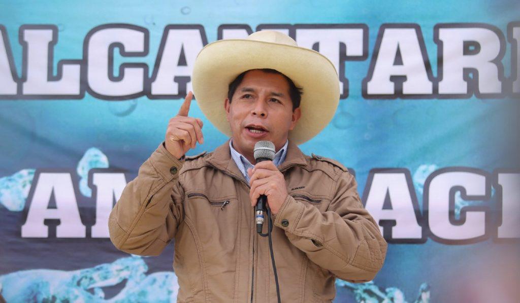 Dólar en Perú vuelve a subir tras anunció de Constituyente de Pedro Castillo