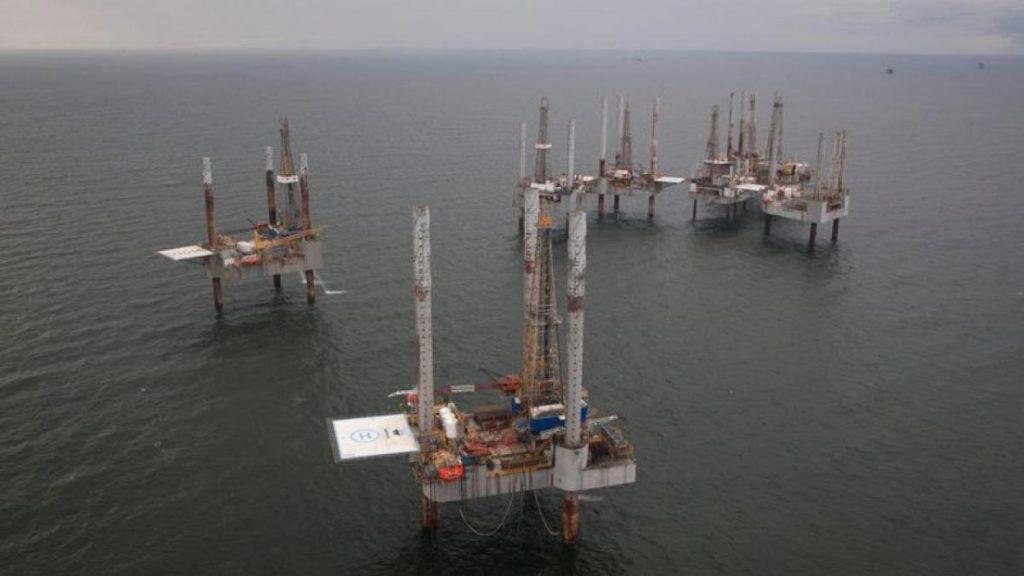 Huracán Ida golpea la industria petrolera de los Estados Unidos