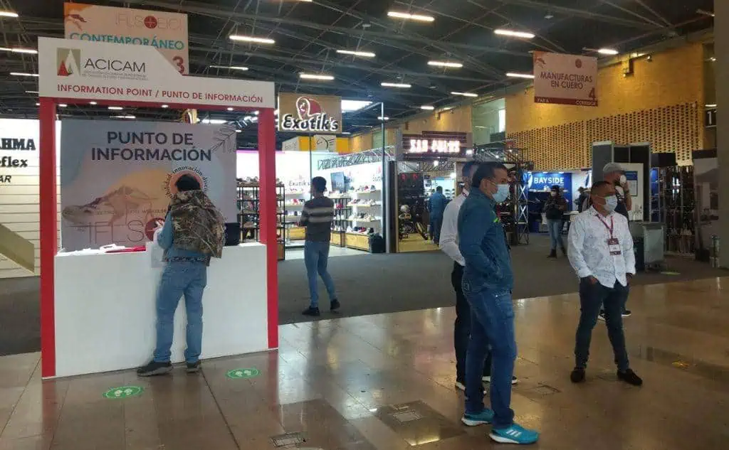 Más de 4.000 compradores presentes en Feria de Calzado, Cuero, Marroquinería, Insumos y ecnología Más de 4.000 compradores presentes en Feria de Calzado, Cuero, Marroquinería, Insumos y ecnología