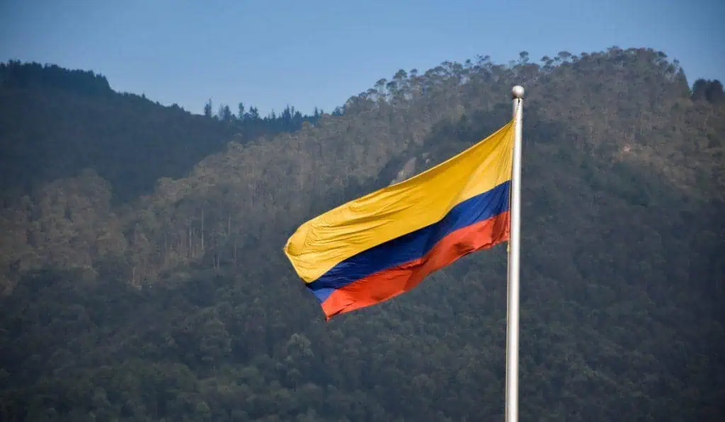 Encuesta bvc y Fedesarrollo: inflación sube a 4,7 % y se esperan tasas de interés en 2,5 % en 2021 B