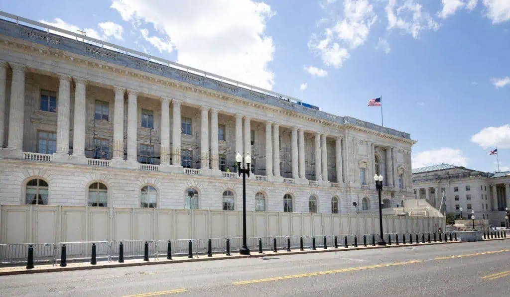 Senado de EE. UU. aprueba Plan de Infraestructura por US$1,2 billones Senado de EE. UU. aprueba Plan de Infraestructura por US$1,2 billones