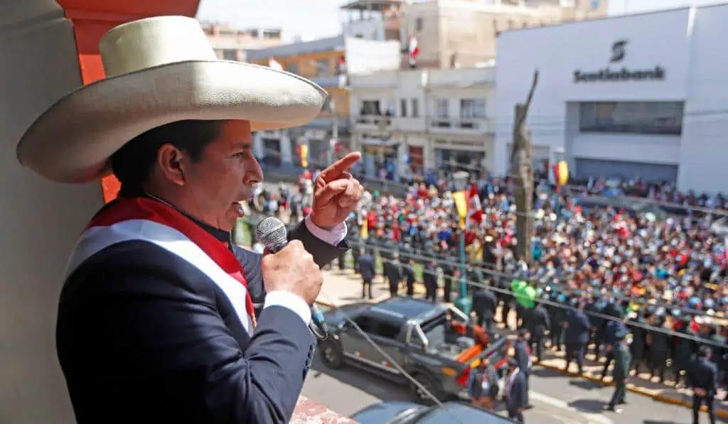 Moody’s: Perú tendría implicaciones crediticias mixtas si Castillo es destituido o deja el cargo Moody’s: Perú tendría implicaciones crediticias mixtas si Castillo es destituido o deja el cargo