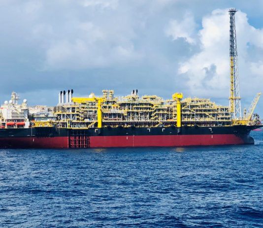 Nuevo impuesto a petroleras levanta polémica en Brasil, ¿de qué trata?