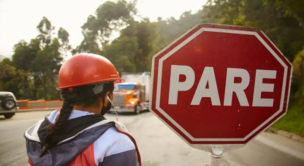 Anuncian paso restringido en vía Pipiral-Villavicencio Anuncian paso restringido en vía Pipiral-Villavicencio