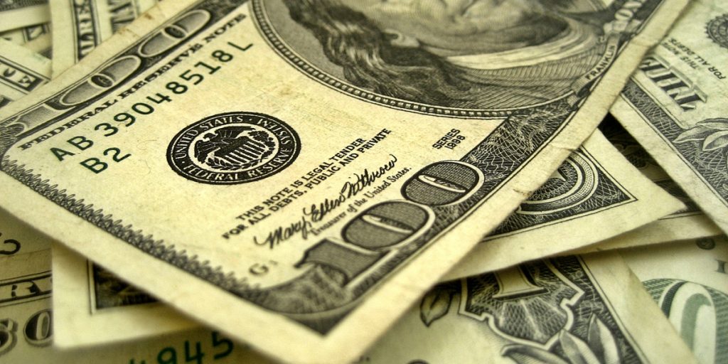 Dólar en Colombia 22 de octubre: terminó semana con caída de $13; tasas de TES, al alza