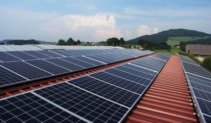 3 beneficios tributarios para empresas que usen energías renovables en Colombia