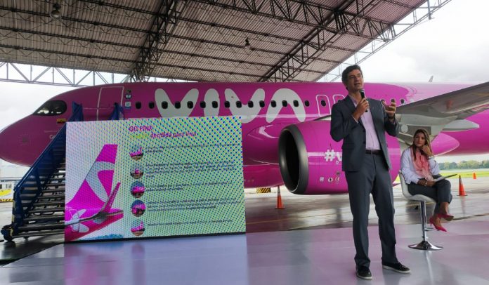 Viva presenta nuevo avión 