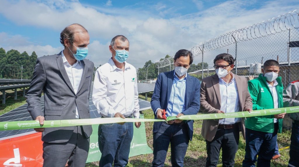 Groupe Seb Andean y Green Yellow inauguran granja solar en Rionegro, Antioquia.