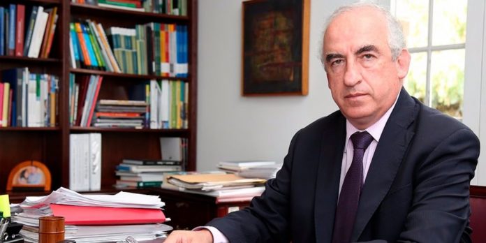 Leonardo Villar