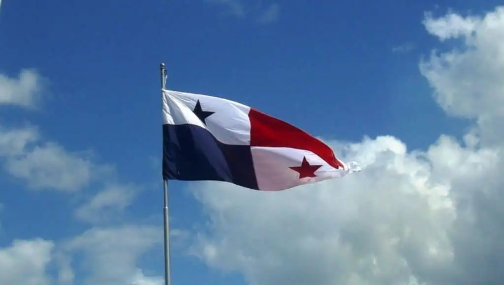 Panamá espera terminar importaciones de carbón y producir etanol para reducir CO2 Panamá espera terminar importaciones de carbón y producir etanol para reducir CO2