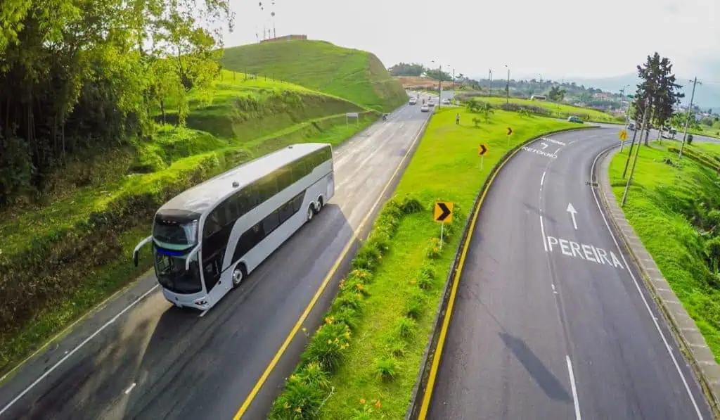 Busscar exportará buses desde Pereira hacia África y perfila expansión por Latinoamérica Busscar exportará buses desde Pereira hacia África y perfila expansión por Latinoamérica