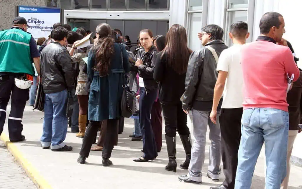Tasa de desempleo de Colombia decreció hasta el 12,33 % en agosto Tasa de desempleo de Colombia decreció hasta el 12,33 % en agosto
