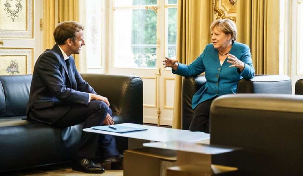 Emmanuel Macron, presidente de Francia, y Angela Merkel, canciller de Alemania. FOTO: Bundeskanzlerin
