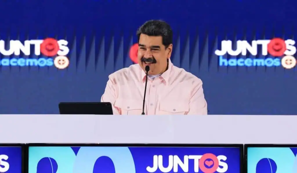 Venezuela permite que privados operen empresas de alimentos nacionalizadas por Chávez Nicolás Maduro, presidente de Venezuela
