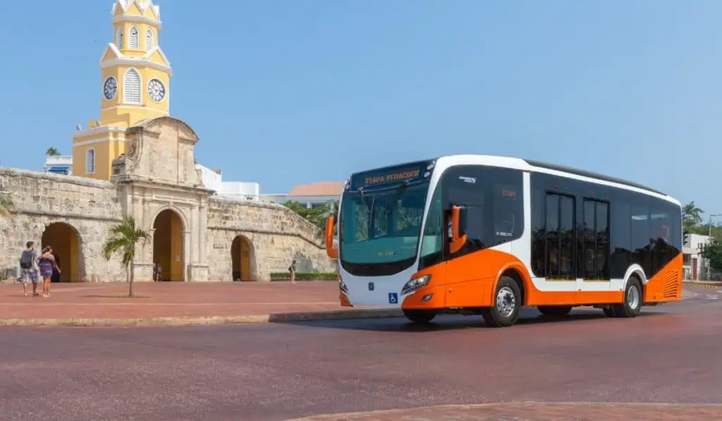 Busscar exportará buses desde Pereira hacia África y perfila expansión por Latinoamérica Busscar exportará buses desde Pereira hacia África y perfila expansión por Latinoamérica