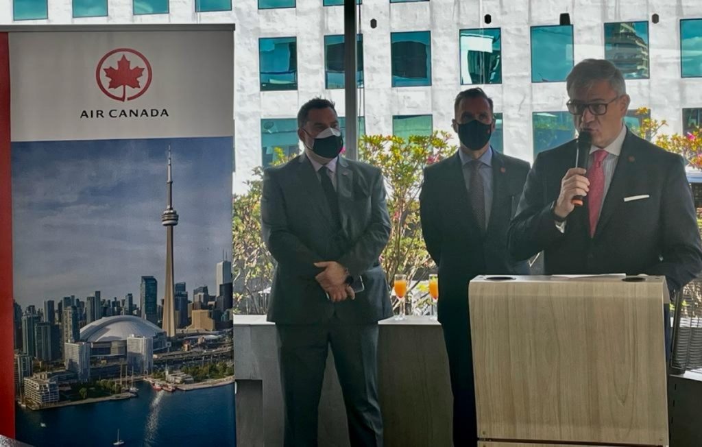Air Canada aumenta vuelos entre Colombia y Canadá; abrirá vacantes en 2022 Air Canada aumenta vuelos entre Colombia y Canadá; abrirá vacantes en 2022