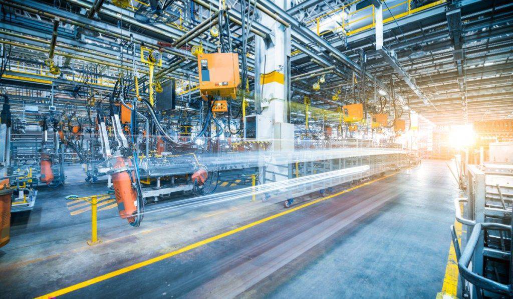 Crece producción industrial en Colombia en agosto de 2021