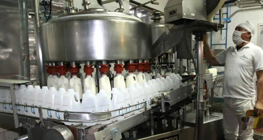 Empresa con más de 90 años de tradición, al borde de la liquidación: tiene pasivos por $100.000 millones Empresa lechera