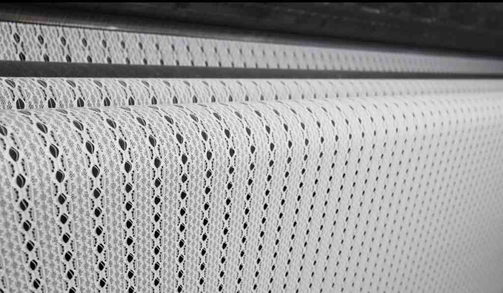 Encajes: la empresa colombiana que compite con China en el negocio de los textiles