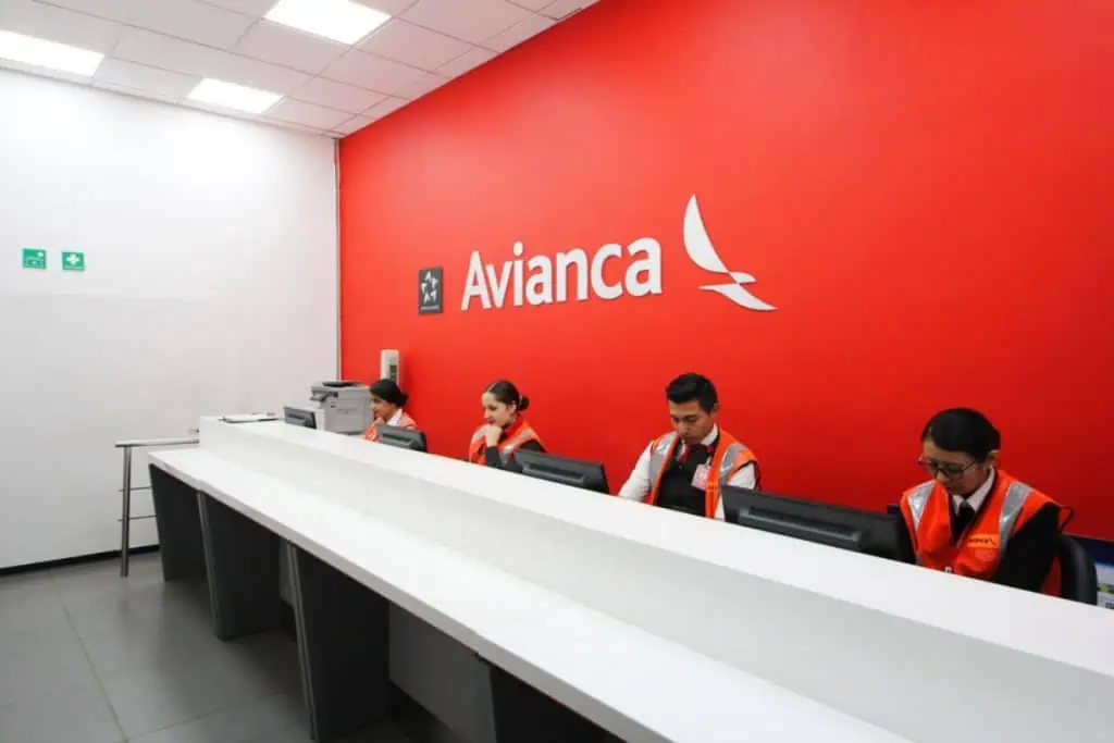 Avianca invierte más de US$200 millones en su transformación al modelo low cost Avianca invierte más de US$200 millones en su transformación al modelo low cost