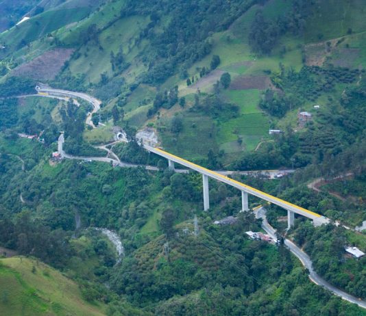 Así es el imponente cruce de la Cordillera Central que se entrega hoy en Colombia