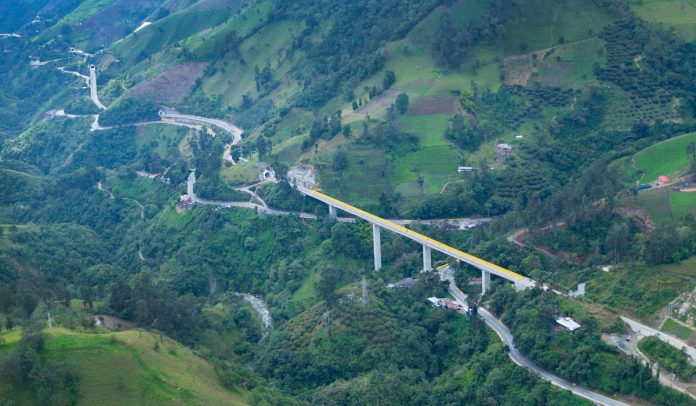 Así es el imponente cruce de la Cordillera Central que se entrega hoy en Colombia