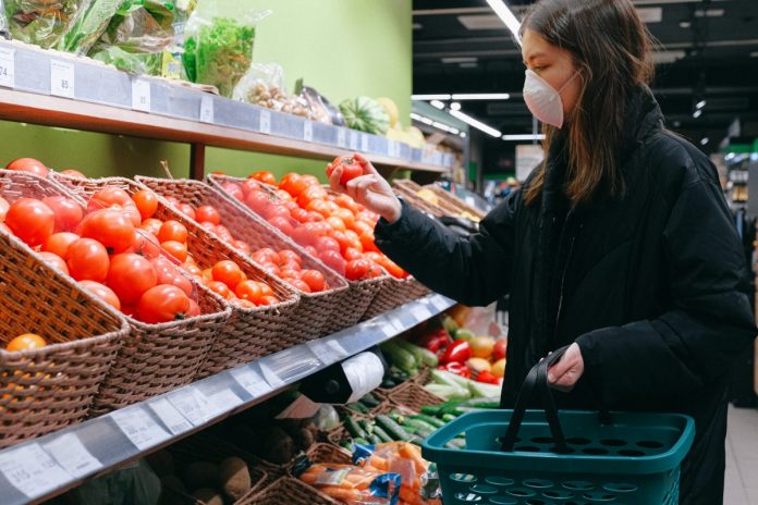 Inflaciones básicas de alimentos en Colombia siguen en máximos de 2016