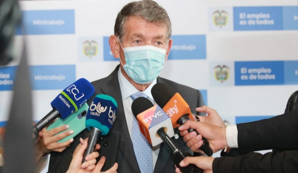 Gobierno, confiado en llegar a acuerdo de aumento del salario mínimo en las próximas horas Gobierno, confiado en llegar a acuerdo de aumento del salario mínimo en las próximas horas