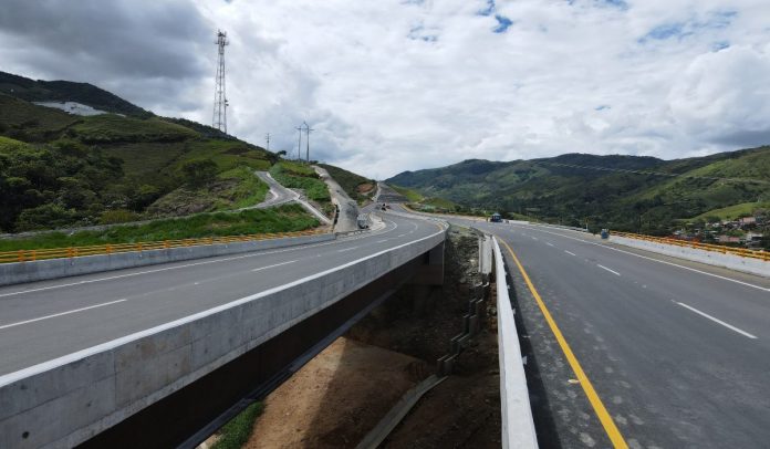 Gobierno de Colombia entrega 157 km de las Vías del Nus en el nordeste de Antioquia