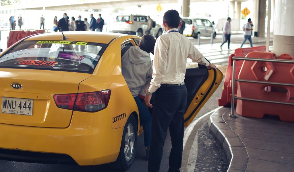 Taxis en Colombia no irán a paro