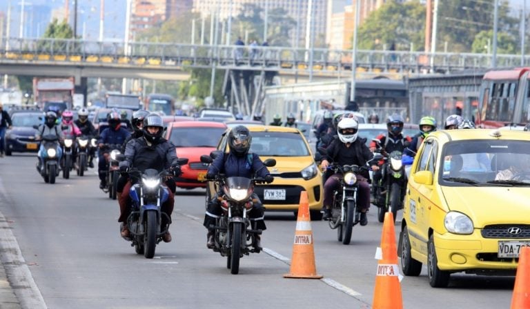 Vehículos en Bogotá tendrán Pico y Placa todo el día