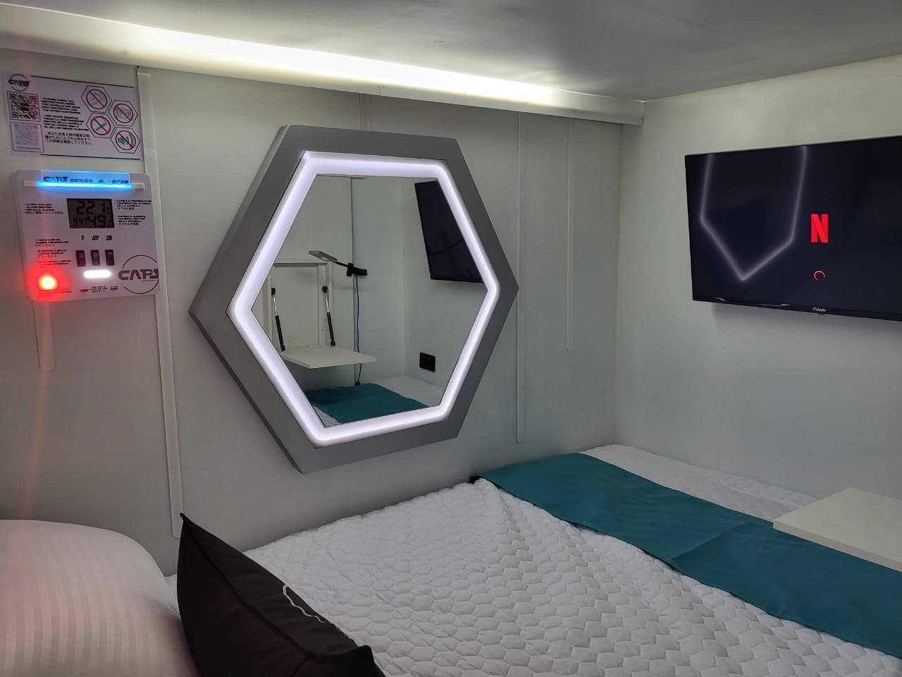 Fotos: el novedoso hotel cápsula que abrió en un centro comercial en Bogotá