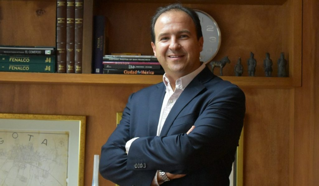 Refinancia hace inversión en Colombia y Perú para compra de cartera vencida