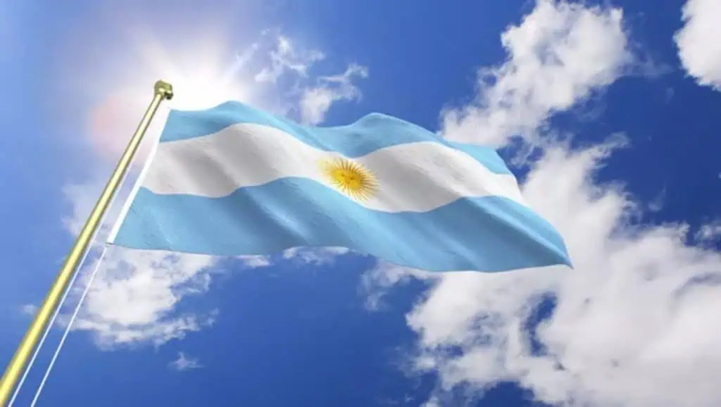 S&P mantiene la perspectiva negativa de largo plazo de Argentina S&P