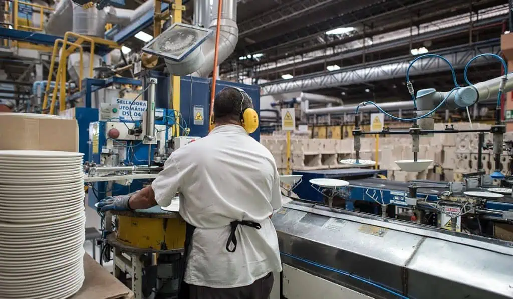 Corona expande presencia en EE. UU. y adquiere Blackwood Industries Corona expande presencia en EE. UU. y adquiere Blackwood Industries