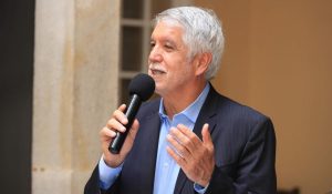 Enrique Peñalosa.