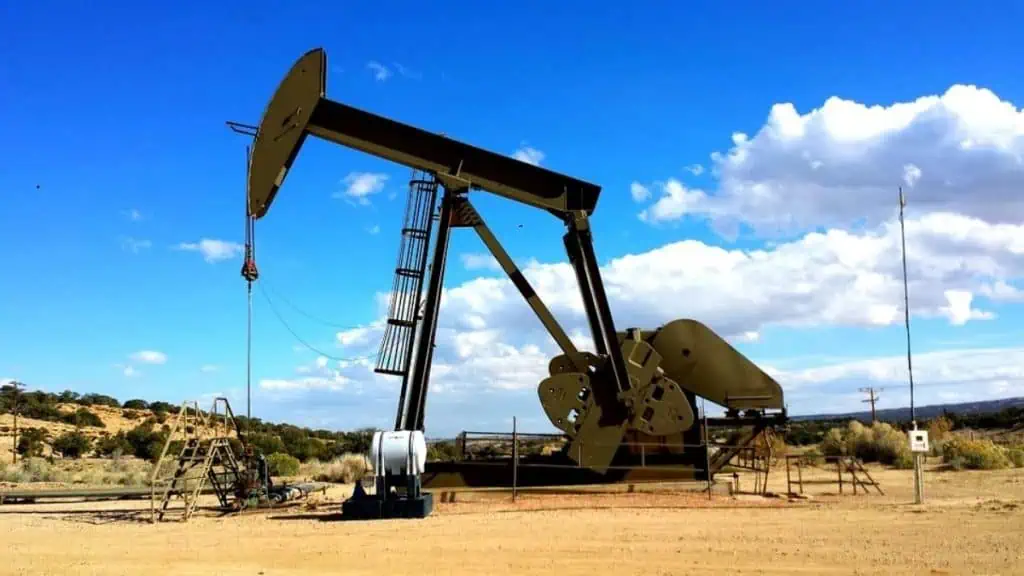 Precio del petróleo cae por incertidumbre del mercado sobre demanda en China Precio del petróleo cae por incertidumbre del mercado sobre demanda en China