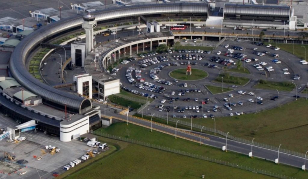 Aeropuerto de Rionegro (Medellín) tendrá cierres parciales Aeropuerto de Rionegro (Medellín) tendrá cierres parciales