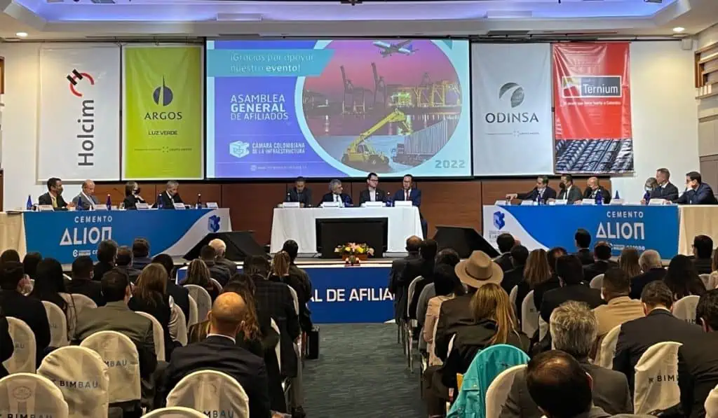 Cámara de Infraestructura revela avances de vías 4G; define Junta para 2022 – 2023 Cámara de Infraestructura revela avances de vías 4G; define Junta para 2022 – 2023