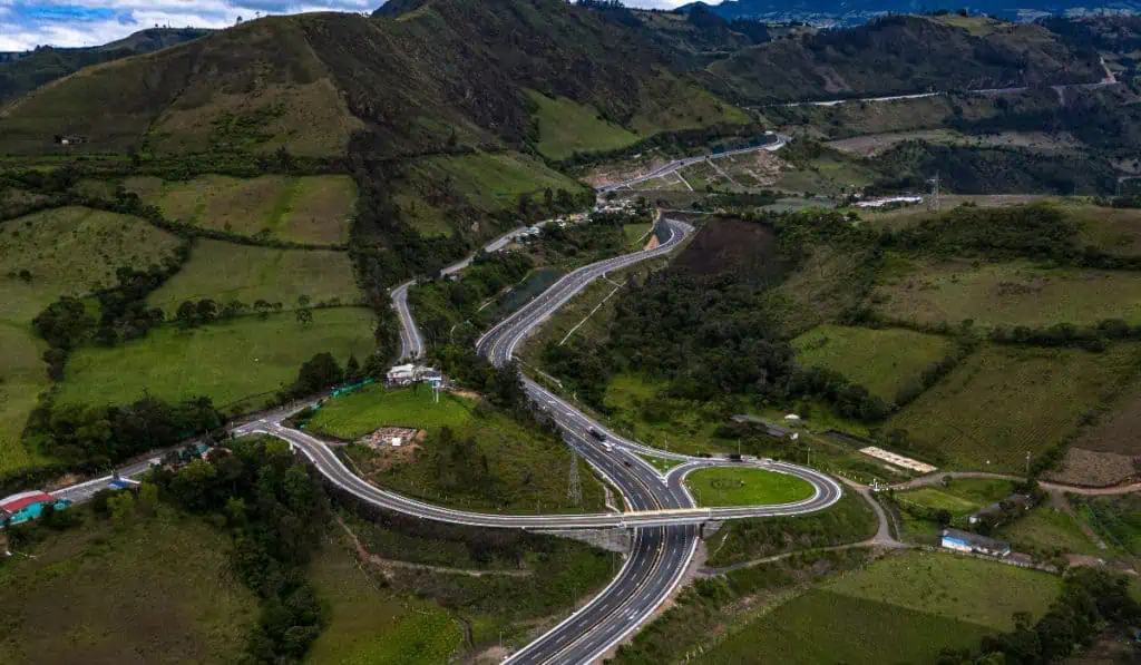 Sacyr logra US$800 millones para cierre financiero de megaproyecto 4G Pasto – Rumichaca Sacyr logra US$800 millones para cierre financiero de megaproyecto 4G Pasto – Rumichaca