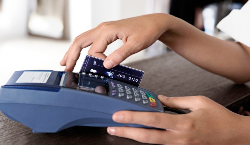 7 consejos para mantener bajo control las tarjetas de crédito corporativas