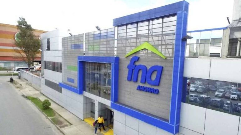¿Cómo funciona el ahorro voluntario del FNA para comprar vivienda en Colombia?
