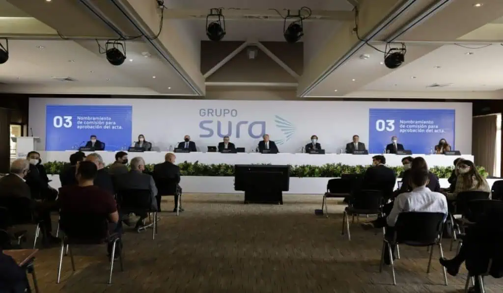 Junta de Grupo Sura rechazó segunda OPA de Gilinski por Nutresa Junta de Grupo Sura rechazó segunda OPA de Gilinski por Nutresa